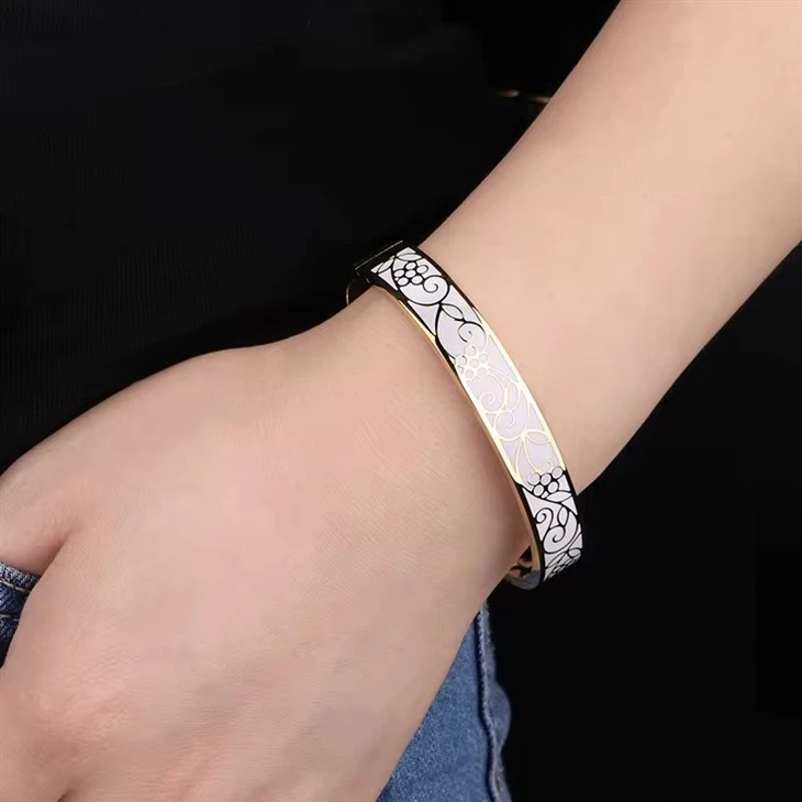 Vintage Style Bracelets Enamel Pattern Vintage Style Bracelets Enamel Pattern